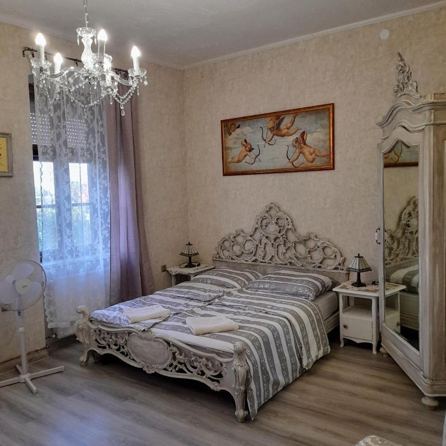 Locomotiv Vendeghaz Hercegszanto Екстериор снимка